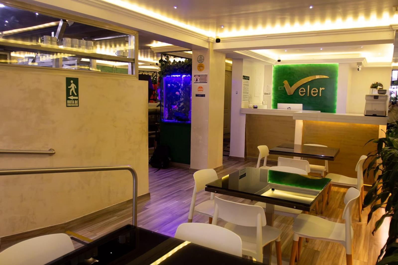 Hotel Veler Restaurante Medellin Bagian luar foto