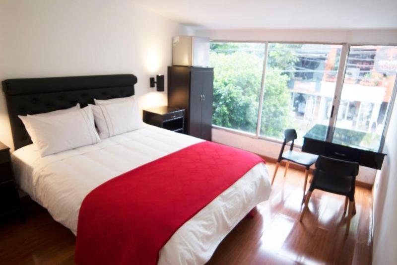 Hotel Veler Restaurante Medellin Bagian luar foto