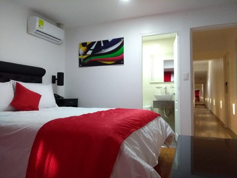 Hotel Veler Restaurante Medellin Bagian luar foto