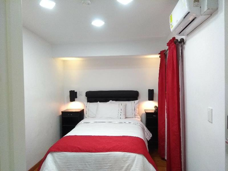 Hotel Veler Restaurante Medellin Bagian luar foto
